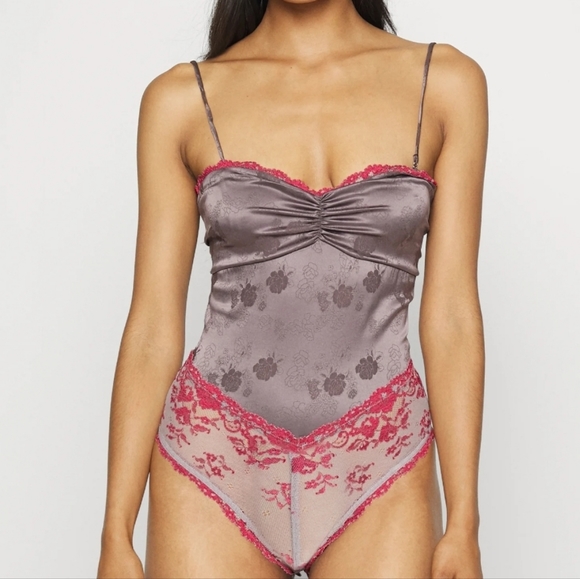 Free People Intimately Cocktail Hour Bodysuit frosted Fig XS - Picture 4 of 8